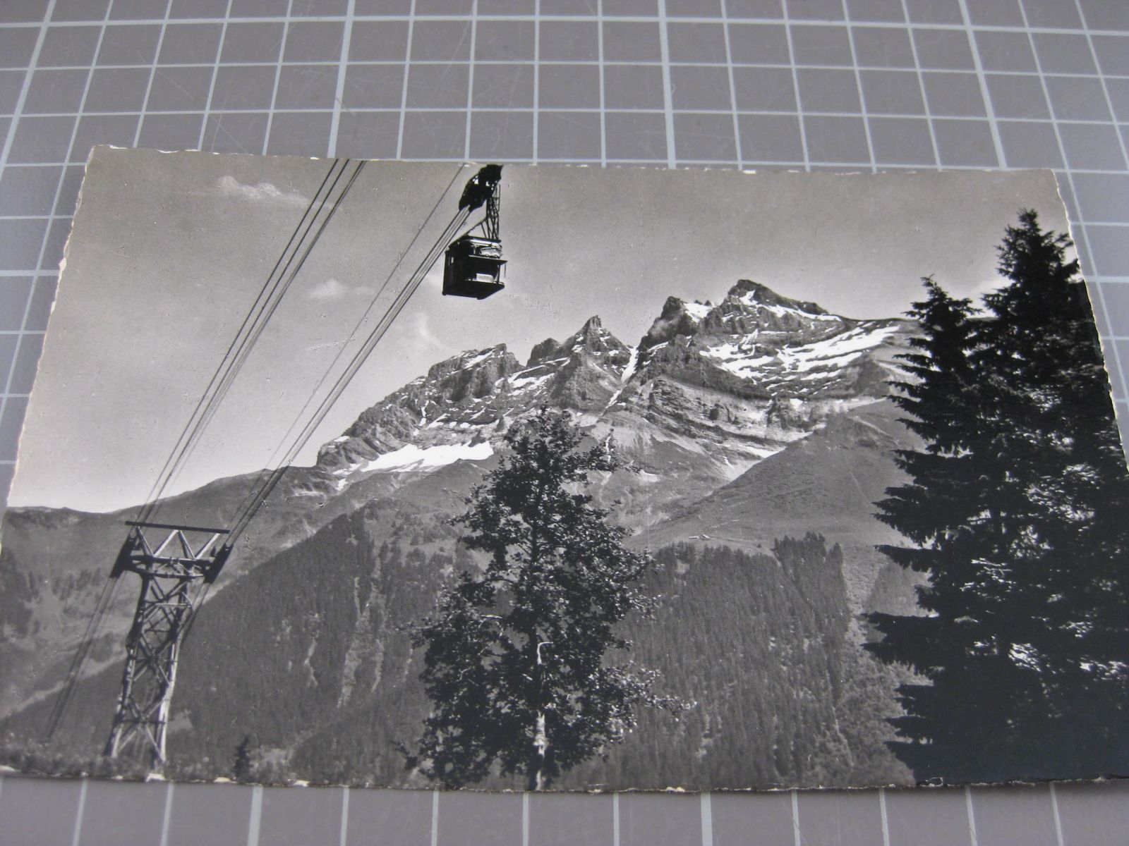 Cartoline postali: AK Champéry Planachaux mit Bahn – Usato da Malters venduto da Marosko