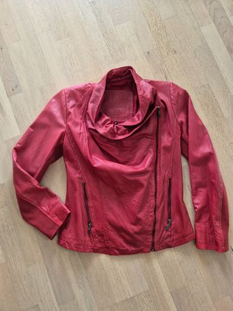 Echte Lederjacke in Rot, Grösse 40