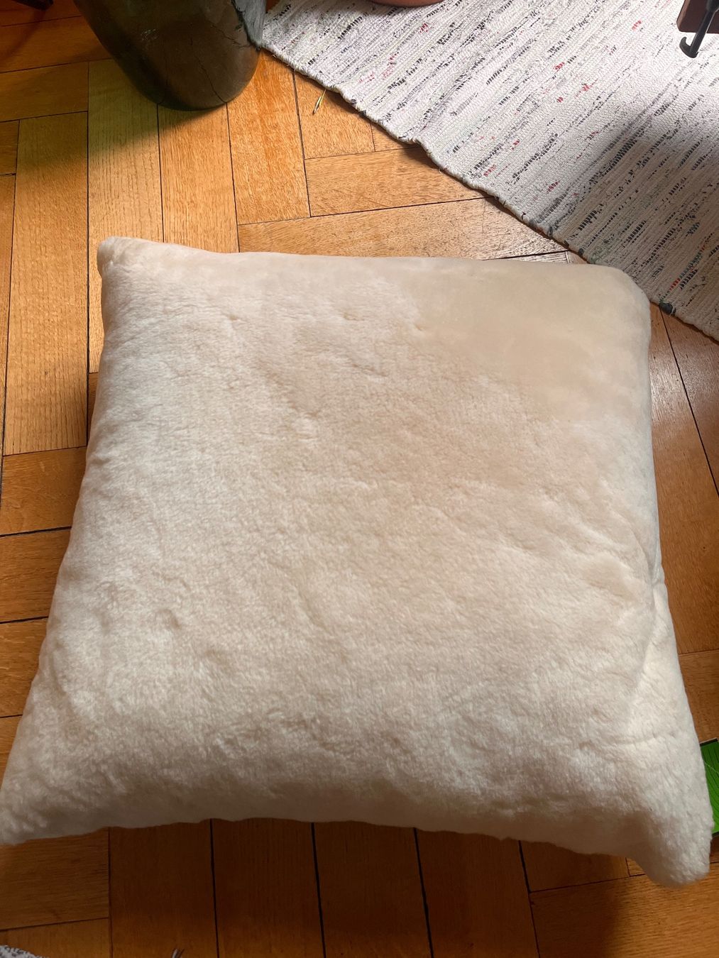 Cuscini: Coussin UGG Neuf – Nuovo (secondo la descrizione) da Lutry venduto da Lolo1600 1