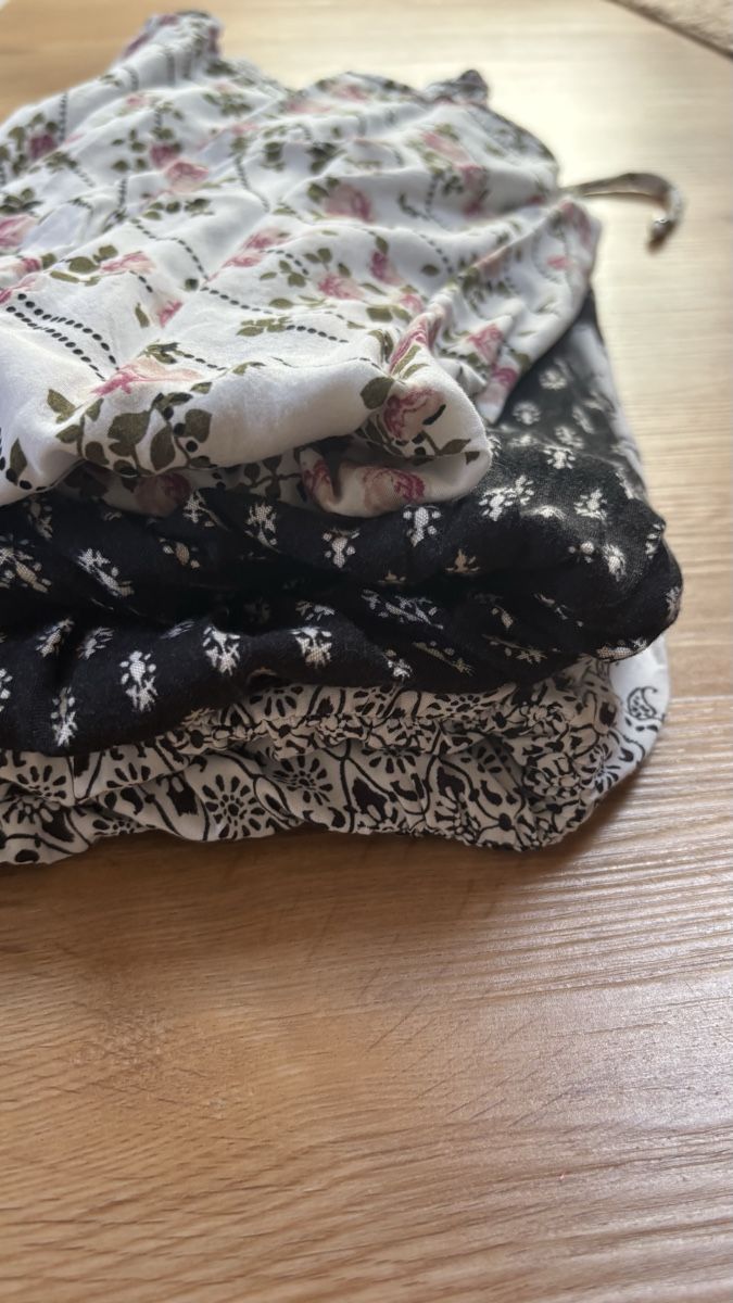 Lotti di vestiti: 3 süsse Sommerkleider – Usato da Roggwil BE venduto da R..