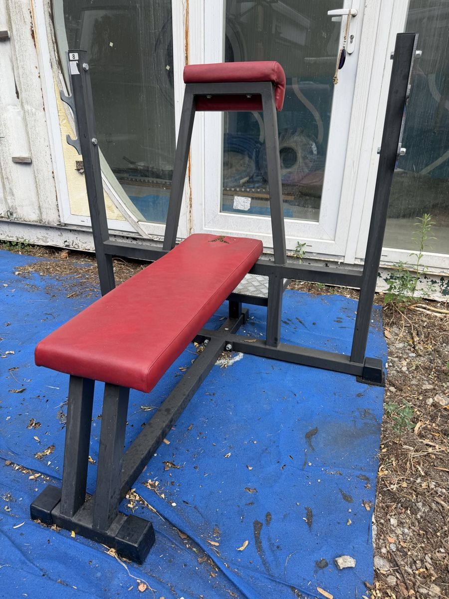 Hometrainer: Panca piana – Usato da Camorino venduto da CamperCommunity