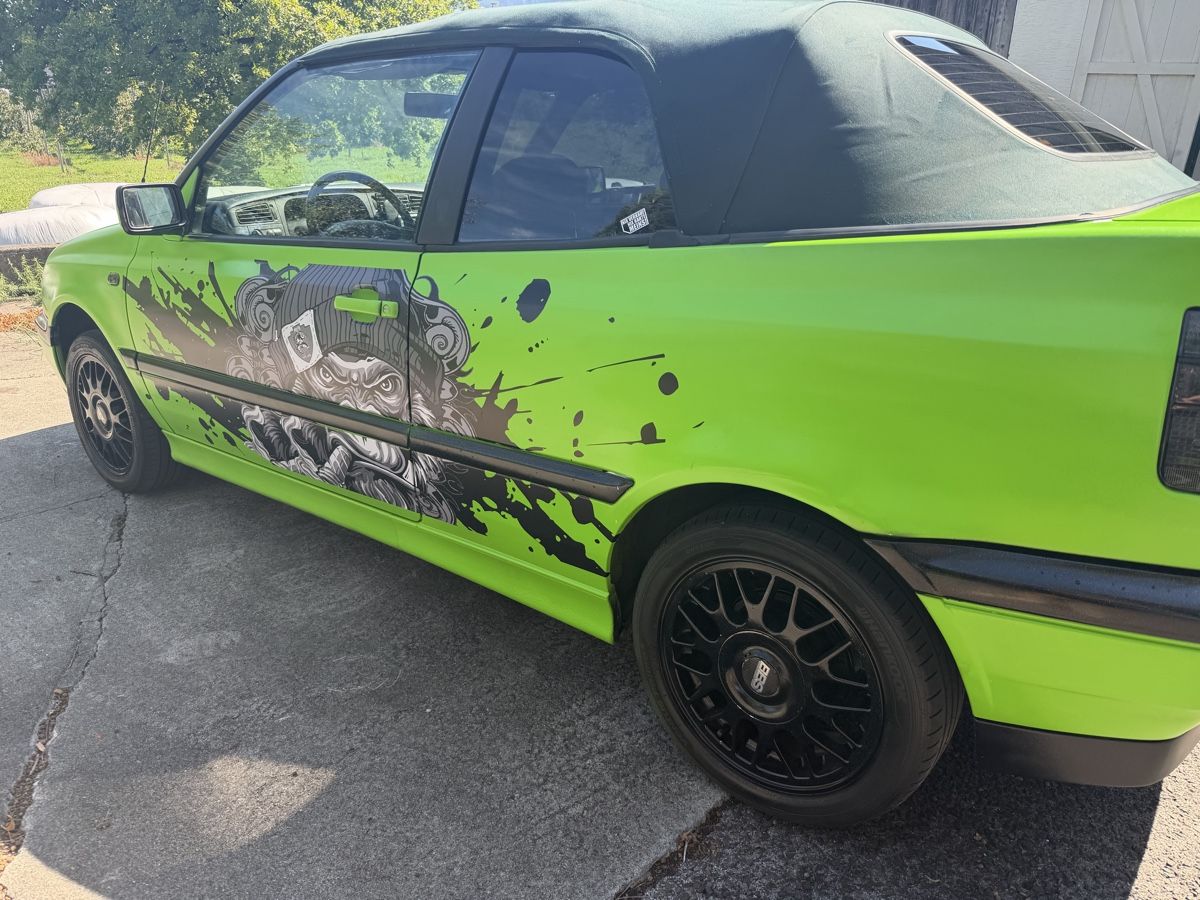 VW Automobili: Mfk 28.8.26 golf mk3 Cabrio – Usato da Grabs venduto da Maikscarworkshop 8