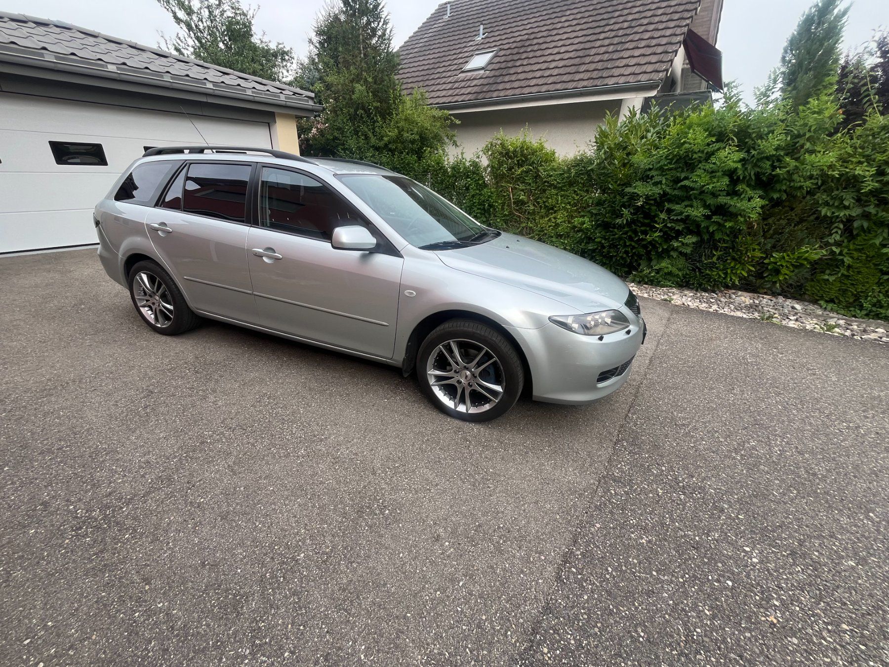 Mazda Autos: MAZDA 6 AUTOMAT  FREISCH AB MFK – Gebraucht aus Niederbipp von Buettler_Gjukaj1 3