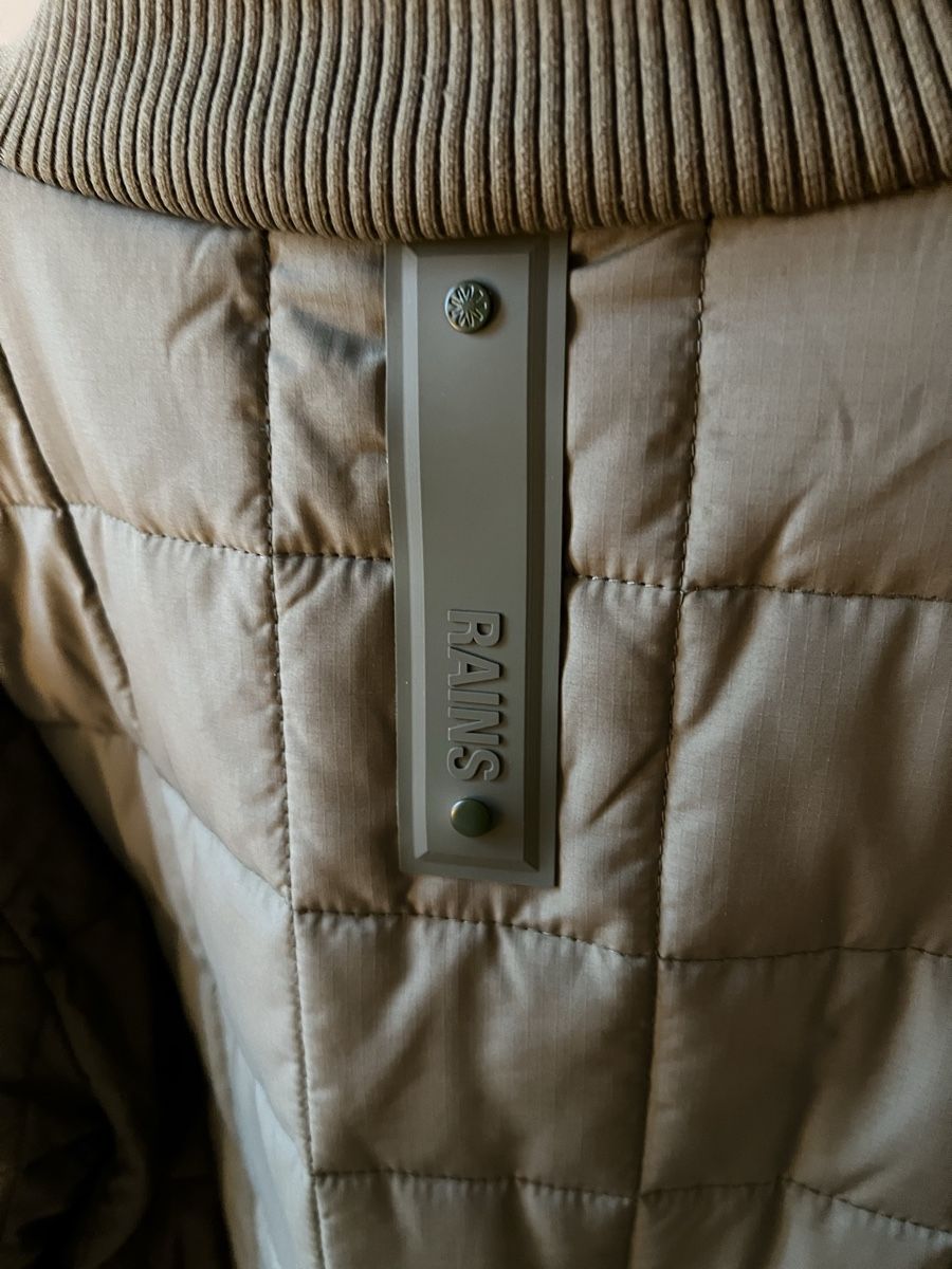 Vestes: RAINS Light Jacket Bomber – D'occasion à Vevey par MangoMobb 2