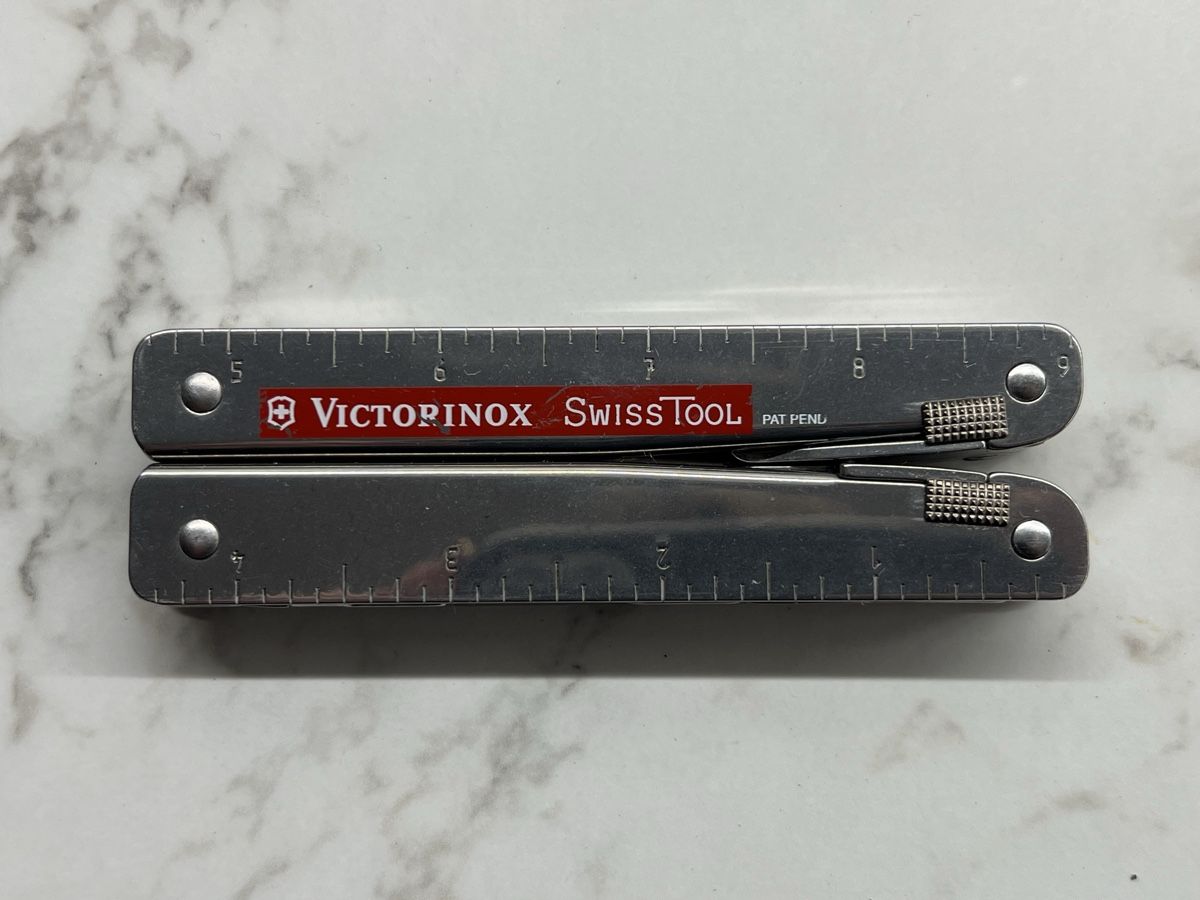 Victorinox Taschenmesser: SwissTool VICTORINOX – Neu (gemäss Beschreibung) aus Hünenberg von Abtech