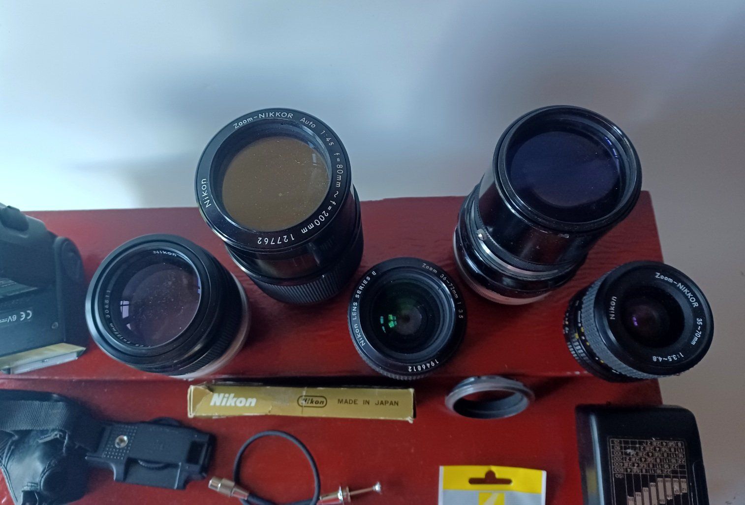 Nikon Kamera: Lot accessoires et objectifs Nikon – Gebraucht aus Travers von Aspago 5