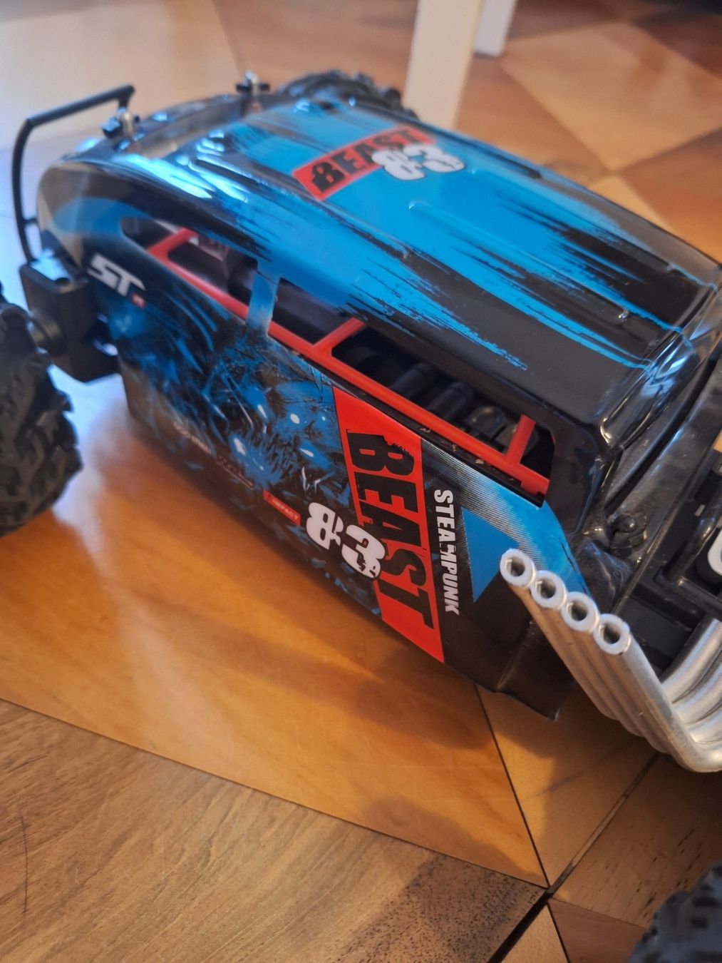 RC Kits de montage: Auto ferngesteuert, Beast Racer – D'occasion à Waldstatt par MarliesW01 2