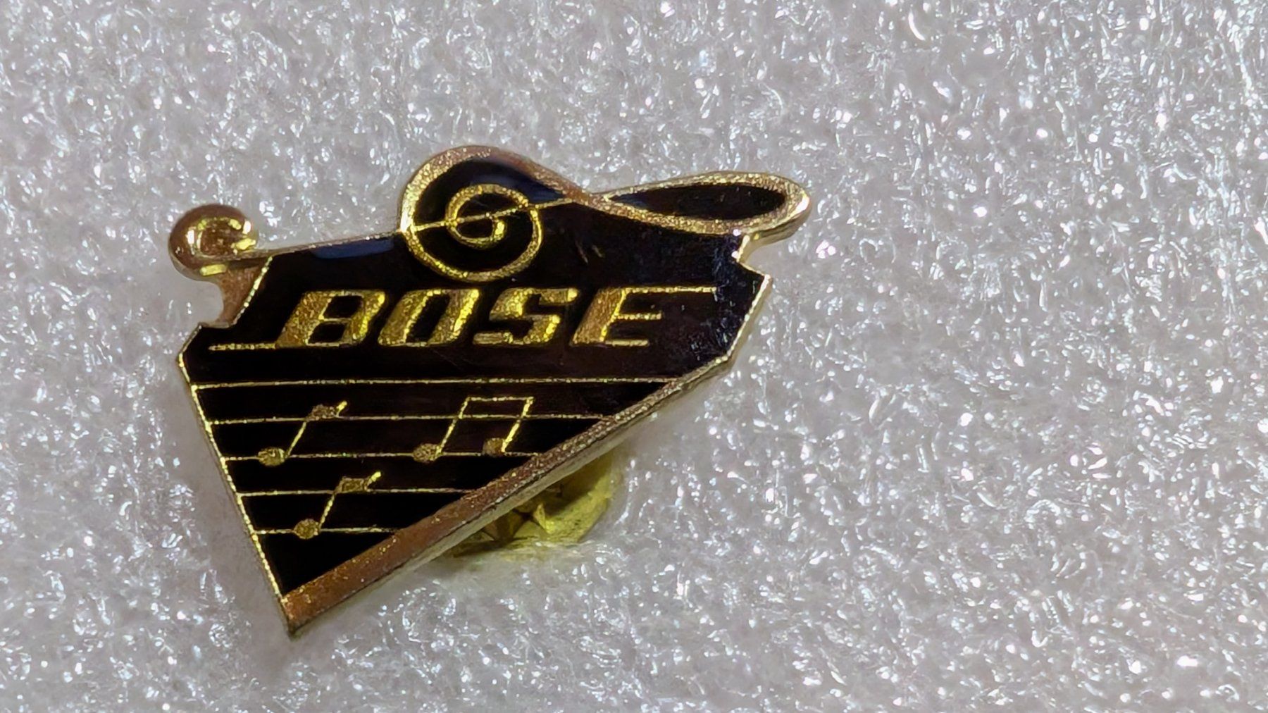 Placchette & Badge: Ansteckpin 271: Bose – Usato da Oppligen venduto da Pin-Fall-Shop