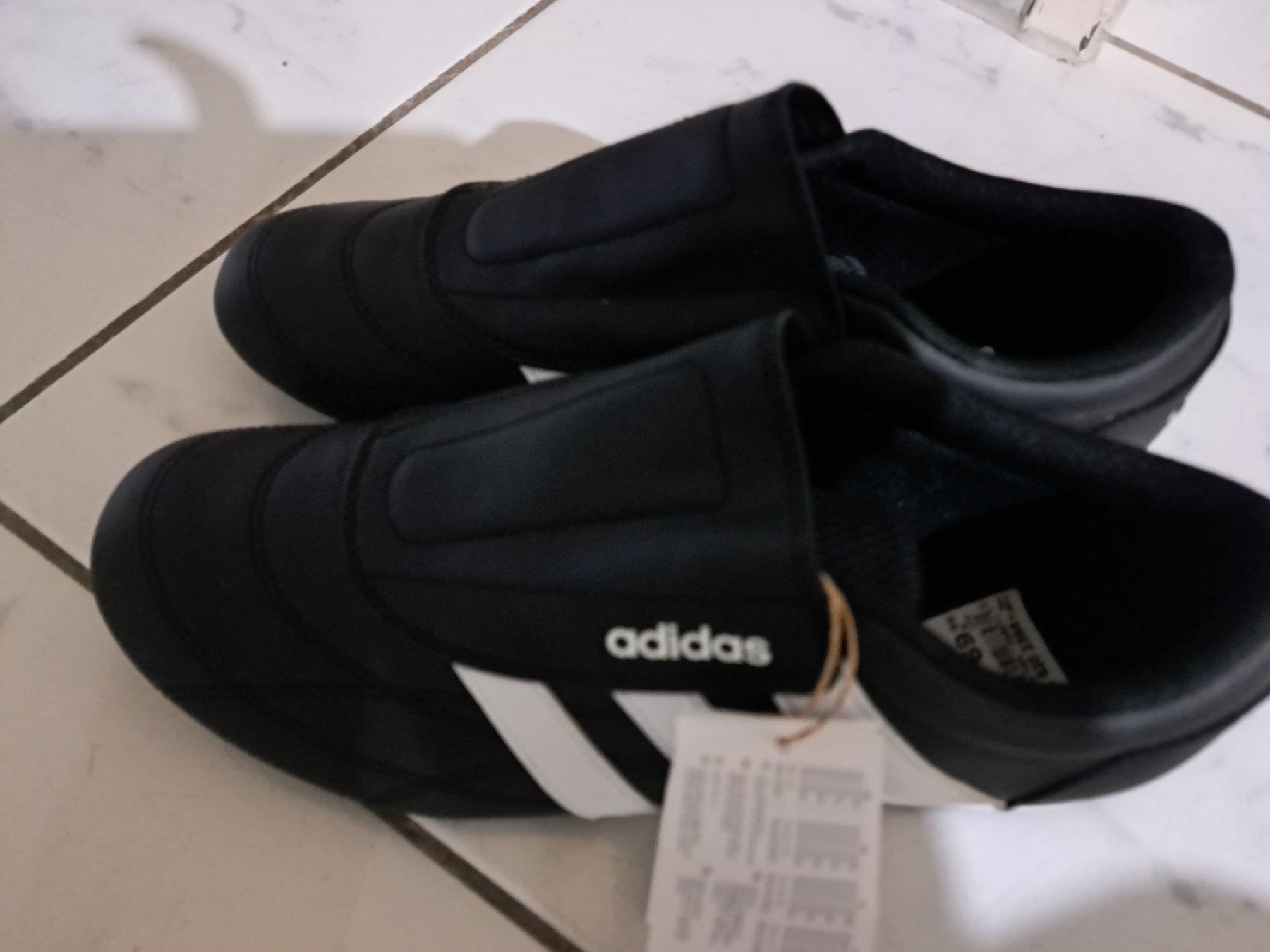 Adidas Chaussures hommes: Adidas Turnschuhe – Neuf avec emballage d'origine à Zürich par blokus12