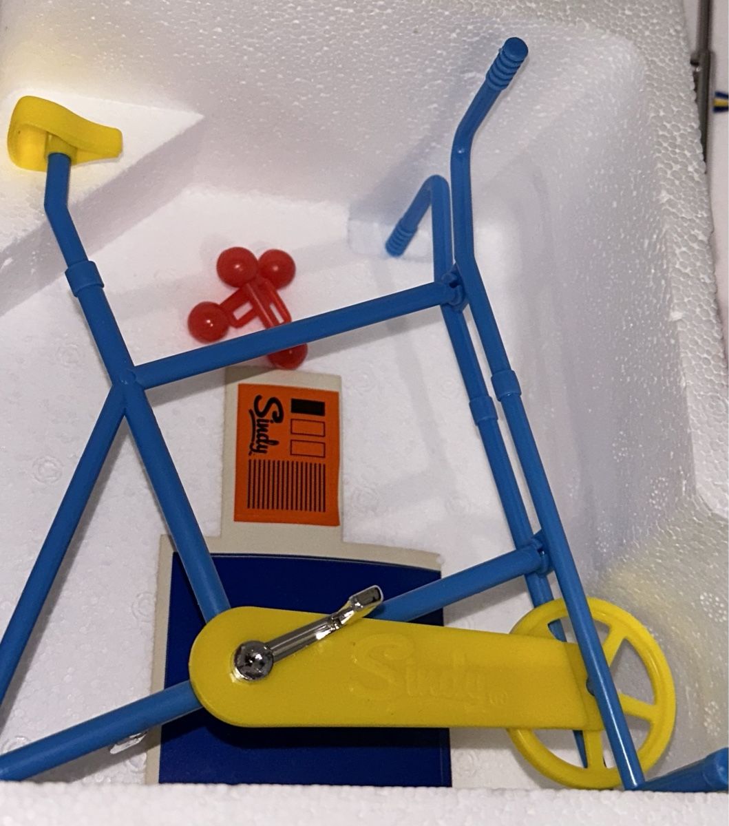 Giocattoli: RAR - neu Sindy 1984 Fitness Studio mit Originalverpackung – Nuovo (secondo la descrizione) da Nebikon venduto da Bogdan_Antikes 4