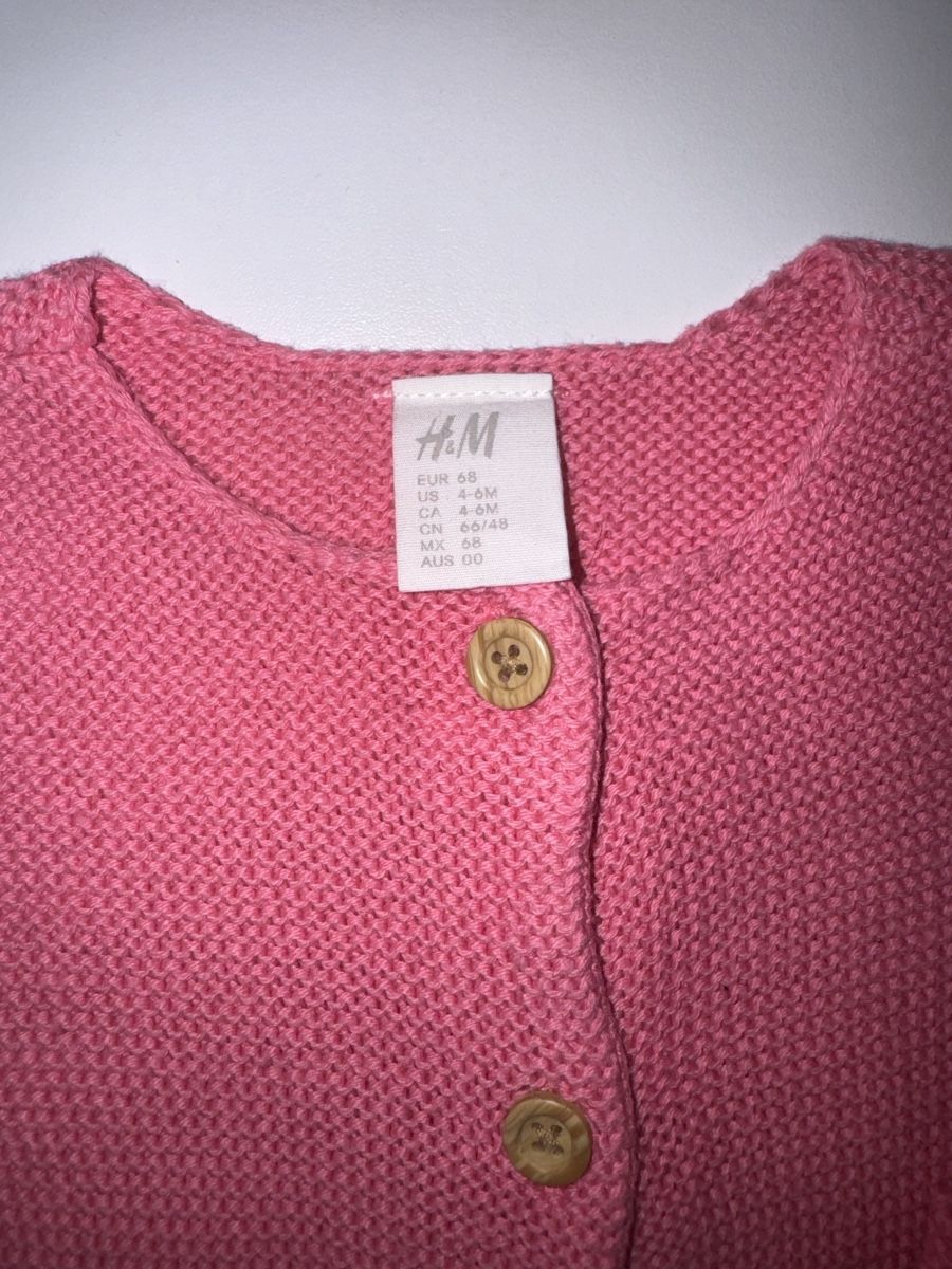 H&M Pullover & Sweatshirts: NEU H&M Pullover, Gr. 4-6 Mt. – Neu (gemäss Beschreibung) aus Frenkendorf von anbo1989 1