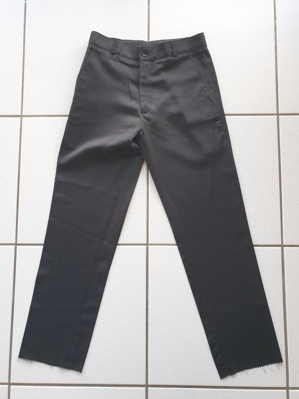 Completi: Costume complet 4 pièces garçon  Taille 140  Comme neuf – Nuovo (secondo la descrizione) da Yverdon-les-Bains venduto da ErMaZa 5