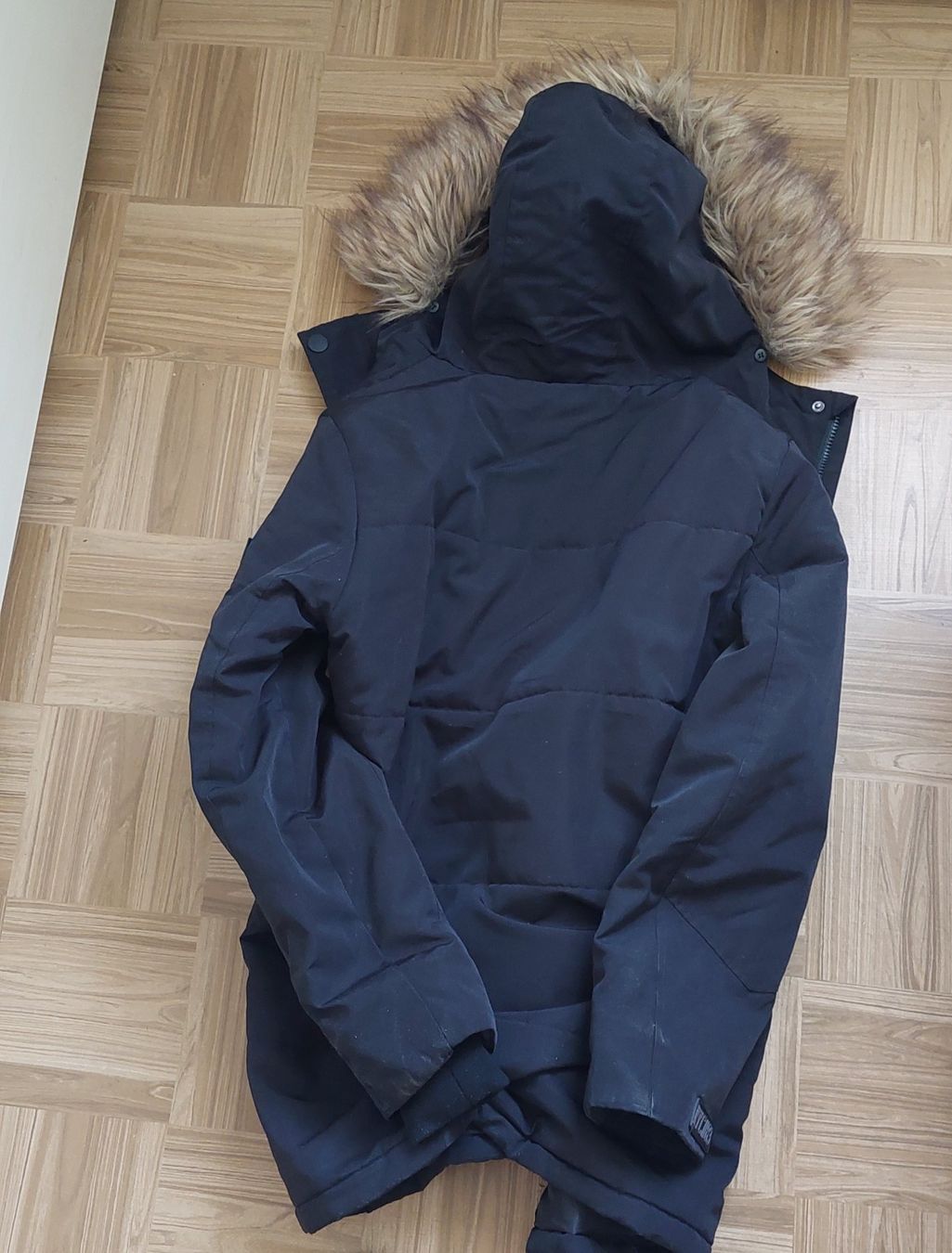 H&M Giacche & Cappotti: gerne getragener Winter Parka – Usato da Unterbäch VS venduto da Nifadi 2