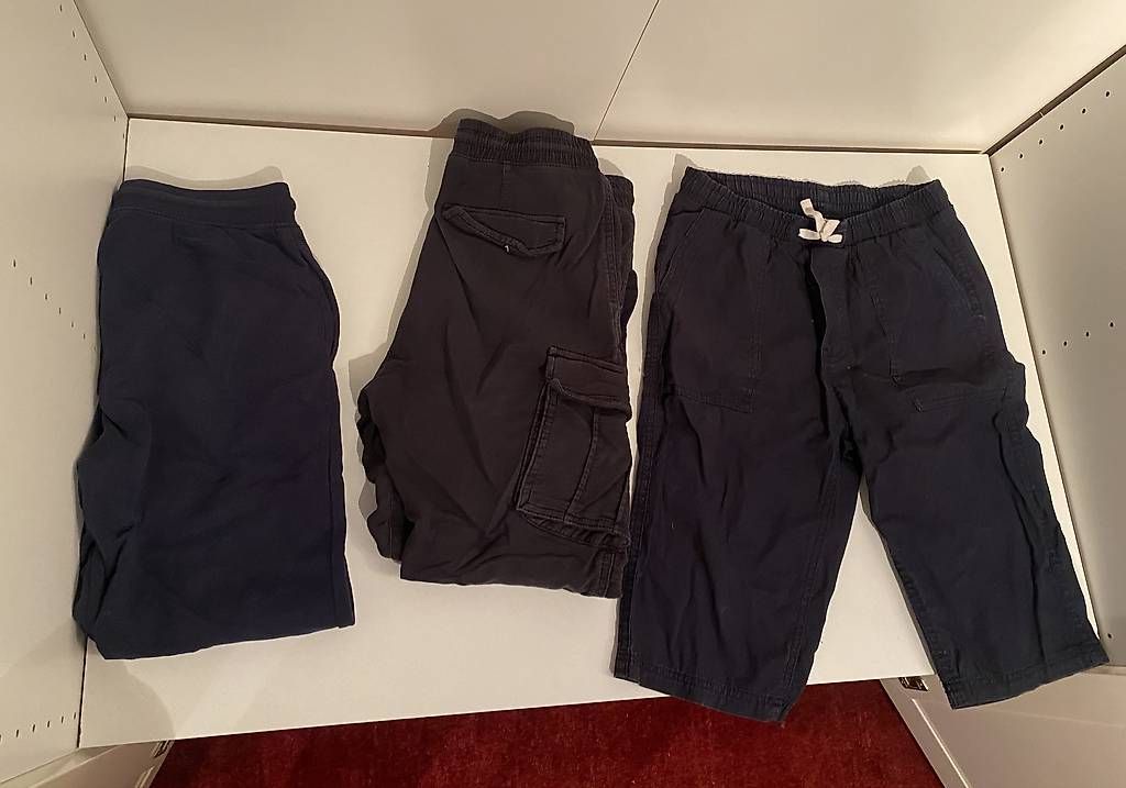 Pantaloni: 3 Hosen 152 – Usato da Liestal venduto da reguswiss