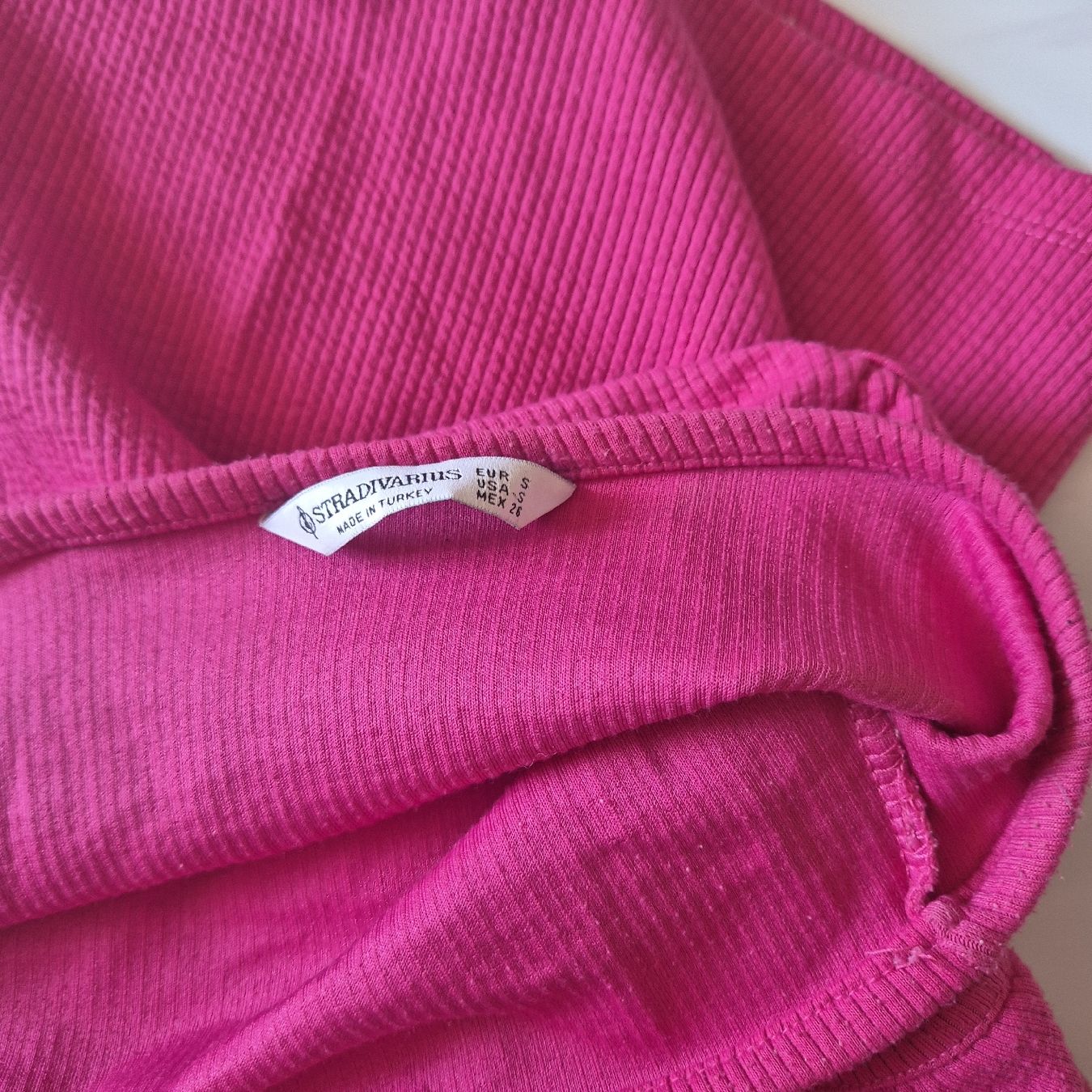 Stradivarius Robes: robe Stradivarius  – D'occasion à Genthod par Lenas9 2