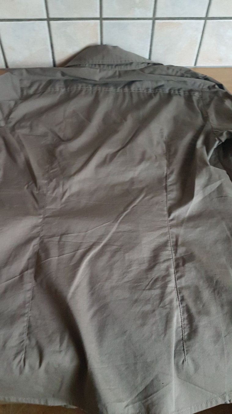 Mexx Camicette: Chemisier vert olive gris taille 38 marque MEXX – Usato da Villiers venduto da san_jn5w 4