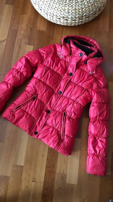 S.Oliver Giacche: S. Oliver Winterjacke in rot Gr. S / 176 – Usato da Langendorf venduto da Felix2017 1