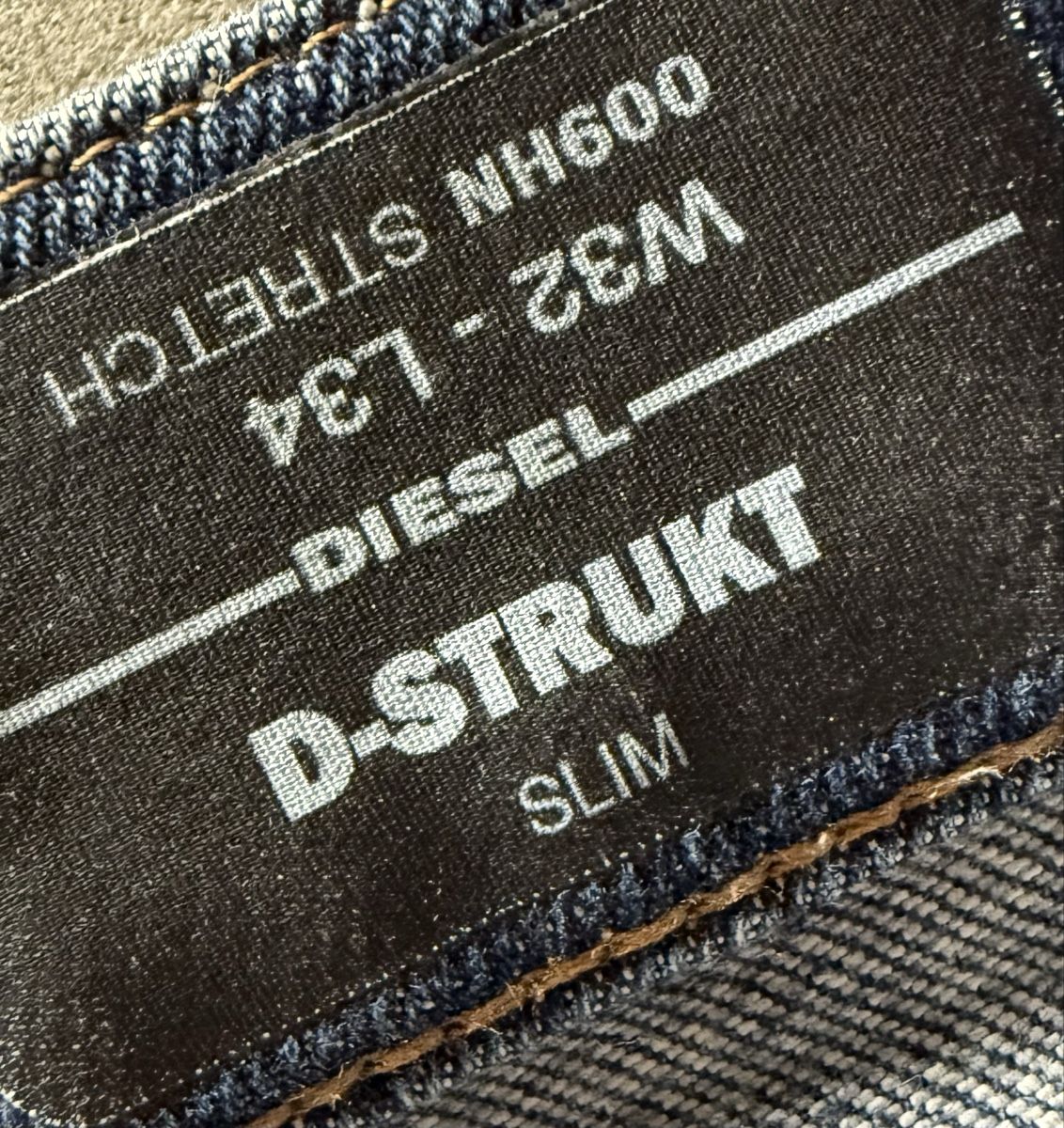 Diesel Jeans: Diesel D-Strukt Slim Jeans W32 L34 – Gebraucht aus Affoltern am Albis von cherries 1