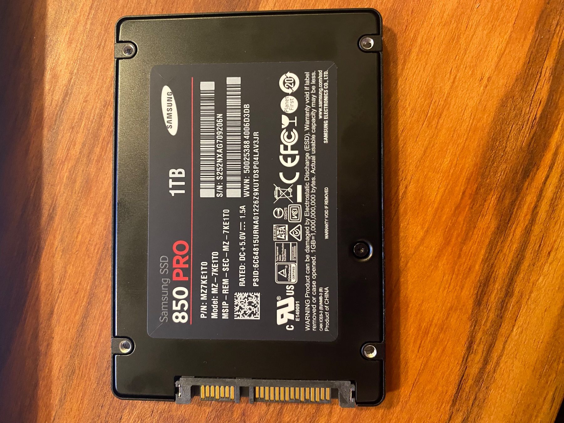 Samsung Schede di memoria: Samsung SSD 850 pro 1 TB – Usato da Muttenz venduto da due_z7qf