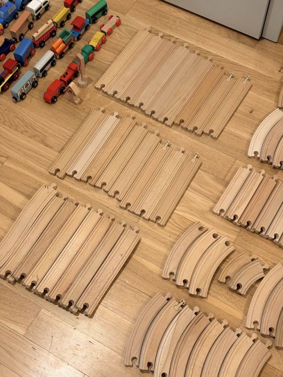 Jouets: Brio train set from multiple brands  – D'occasion à Meyrin par yej_w8lz 1