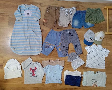 Lot de vêtements bébé taille 74