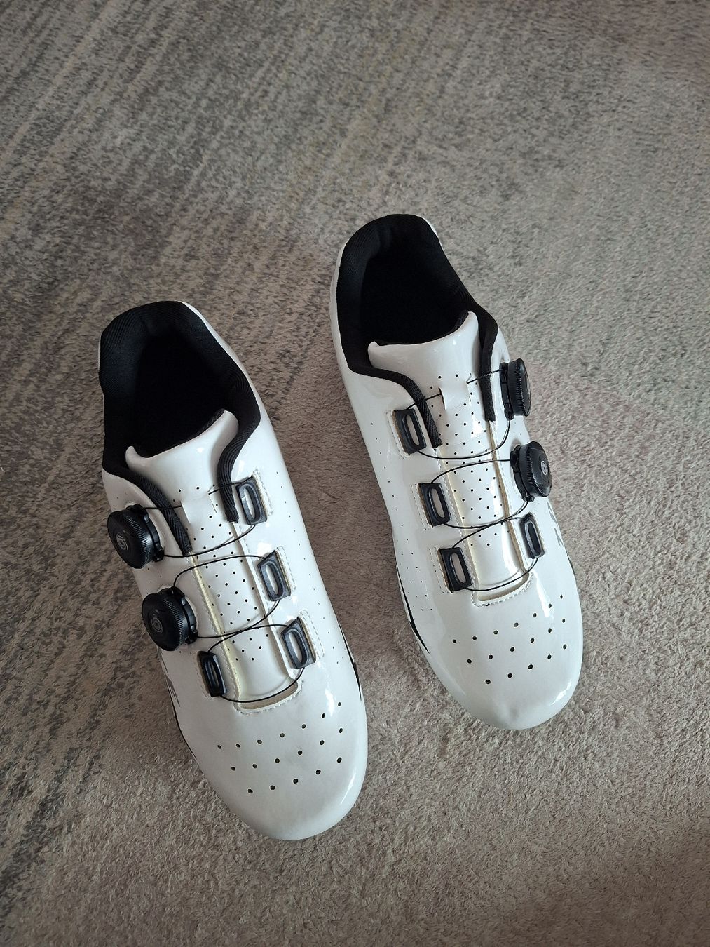 Scarpe da uomo: Cycling shoes white size 42 – Nuovo (secondo la descrizione) da Baar venduto da Janoli88 2