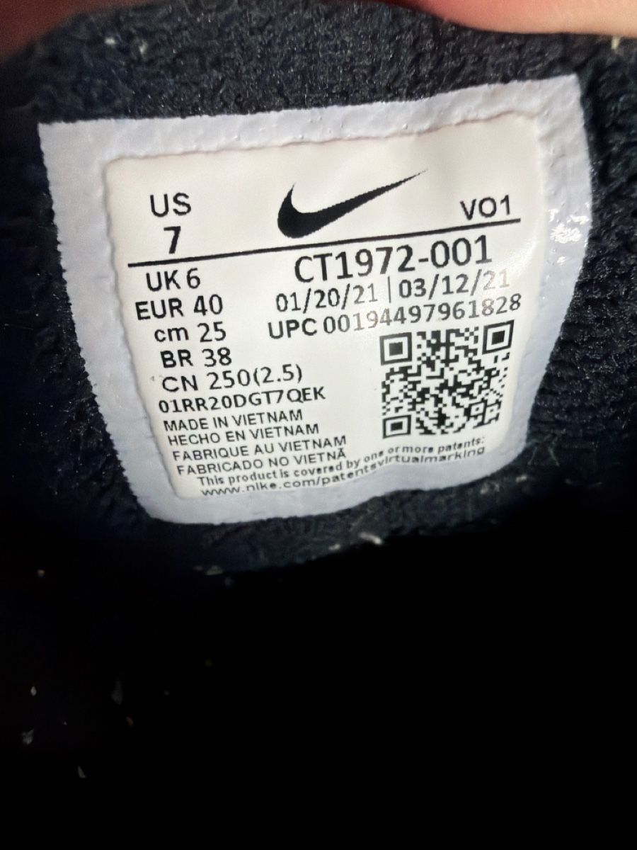 Nike Herrenschuhe: Nike Kyrie Flytrap Basketball Shoes  – Neu (gemäss Beschreibung) aus Freienbach von lin_5lbb 4