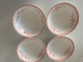 Quatre assiettes creuses Salins