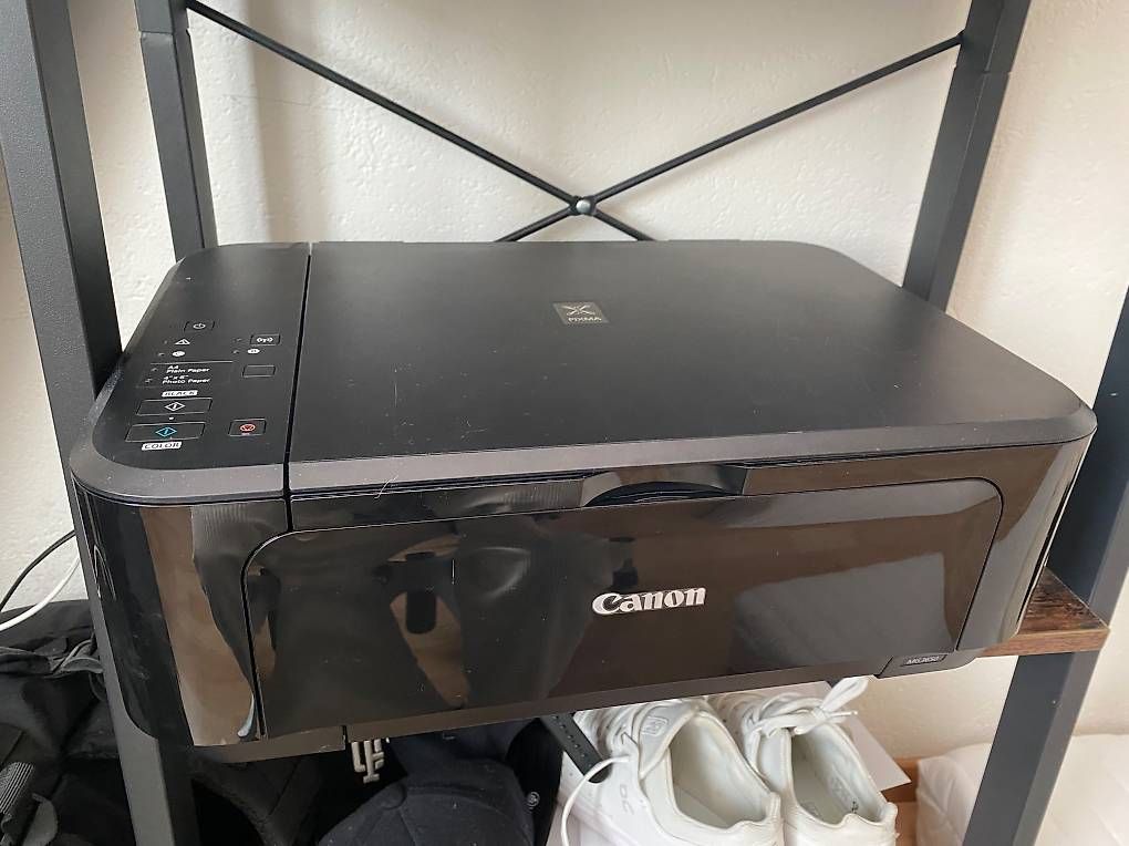 Canon Drucker: Canon Drucker/Scanner – Gebraucht aus Kloten von And_kae91