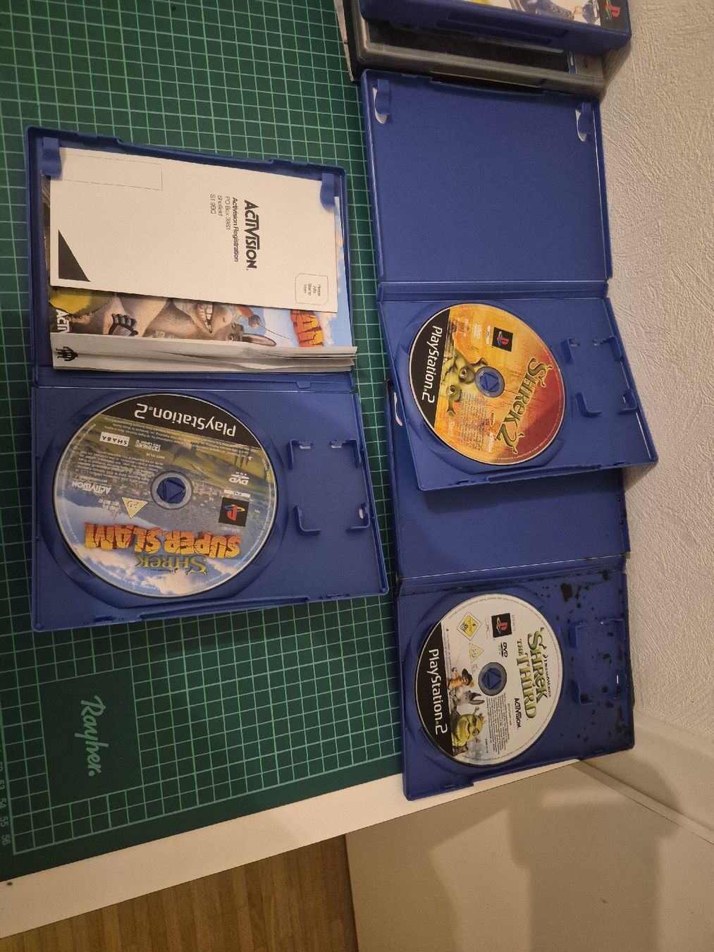 Sony Giochi: Shrek PS2 Games Bundle - Shrek 2, Shrek the Third, Slam! – Usato da Meyrin venduto da Retro-GZ 1