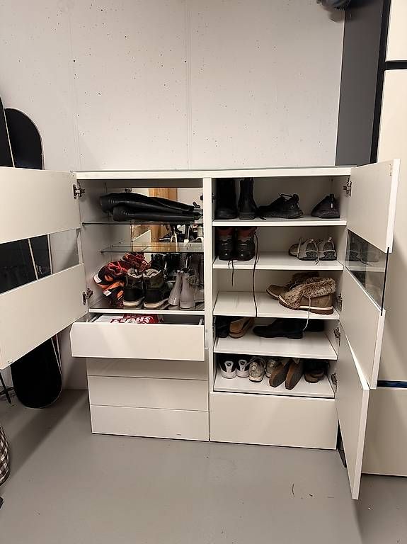 Armadi: Schrank – Usato da Bad Ragaz venduto da kathr.n 1