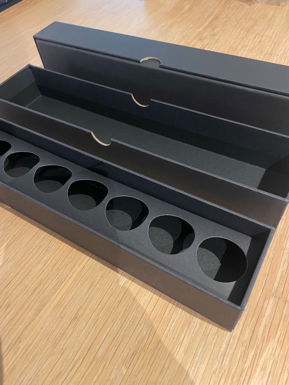 Altro in Decorazioni & Accessori: 950 boîtes premium noires avec insert – Nuovo e nell'imballaggio originale da Sonvilier venduto da Kunstofft