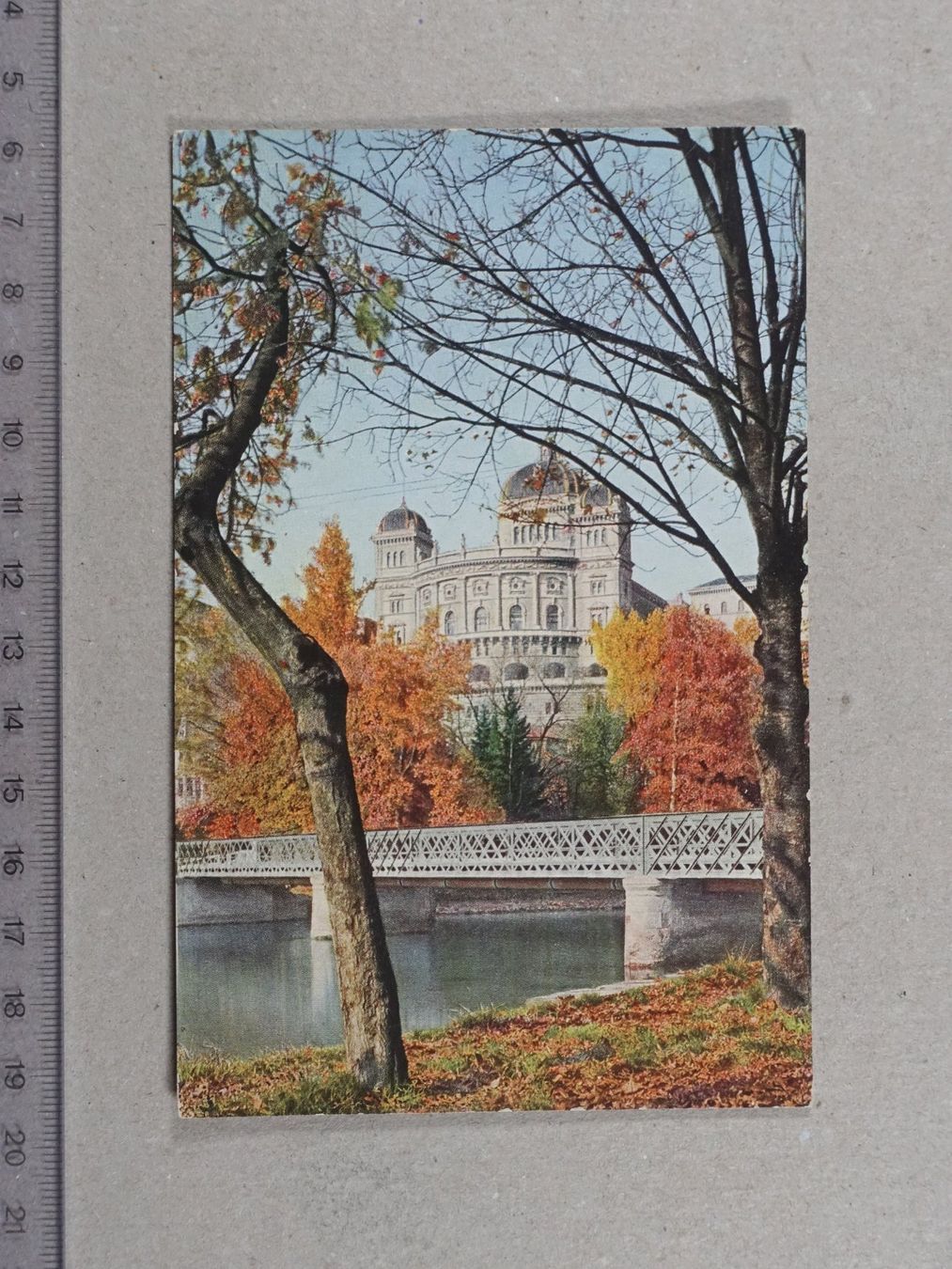 Cartoline postali: Bern, Bundespalast – Usato da Lenzburg venduto da fh1