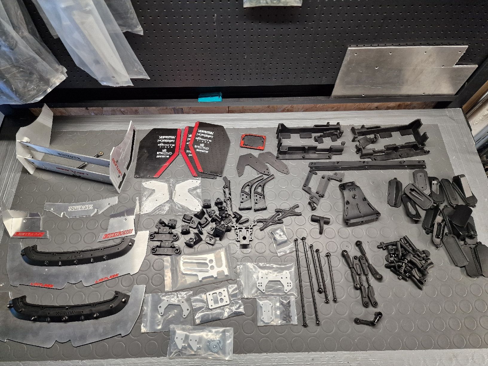 Arrma Modellismo RC: Arrma limitless  – Nuovo (secondo la descrizione) da Le Locle venduto da mau_6rsg