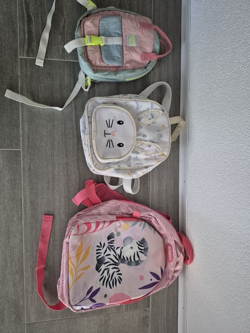 Kindertaschen: Kinderrucksäcke – Gebraucht aus Visp von Abarth1991