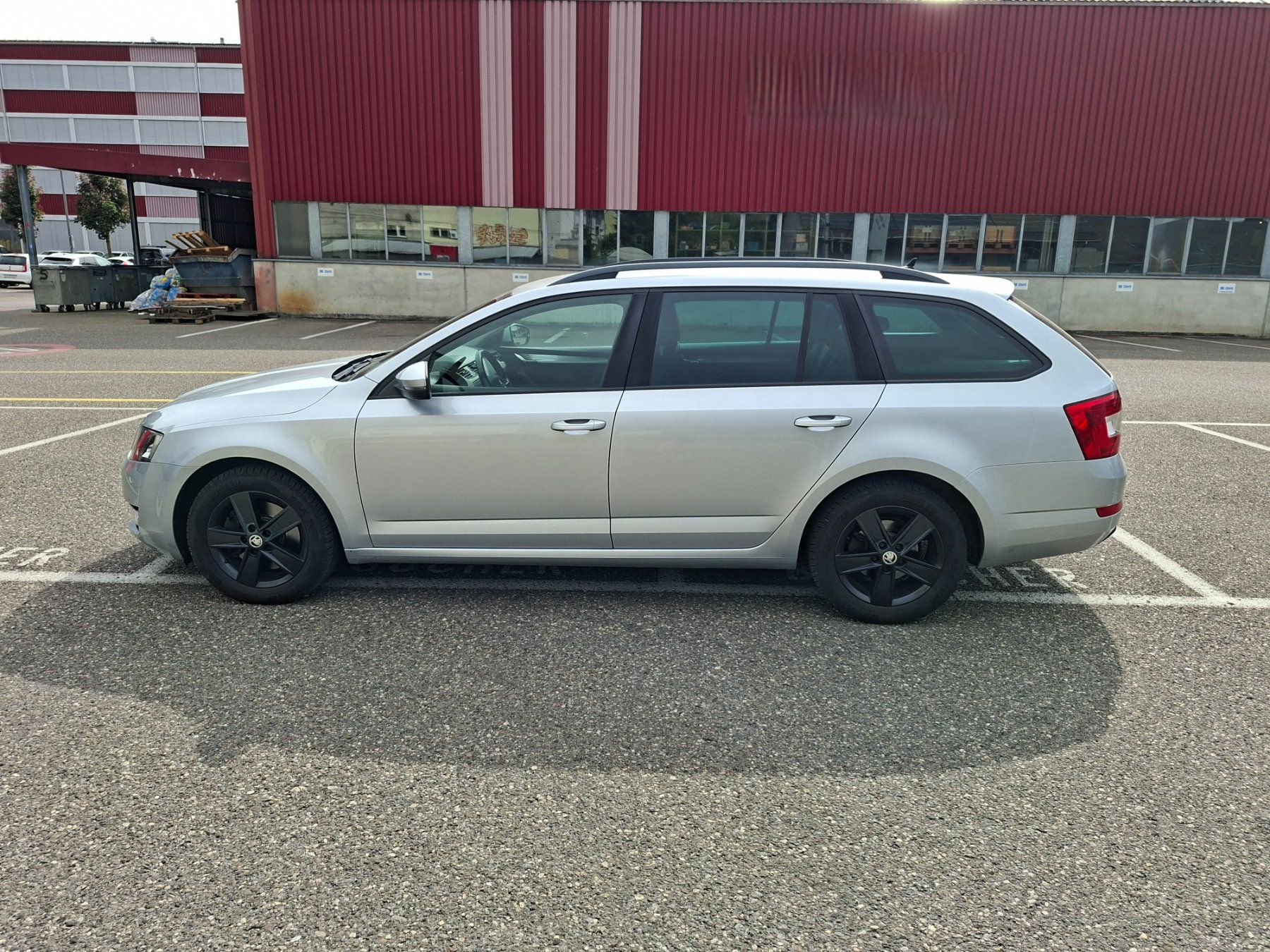 Skoda Automobili: Skoda Octavia 4x4 1.8 TSI Elegance – Usato da Grosswangen venduto da Nichtraucher71 2