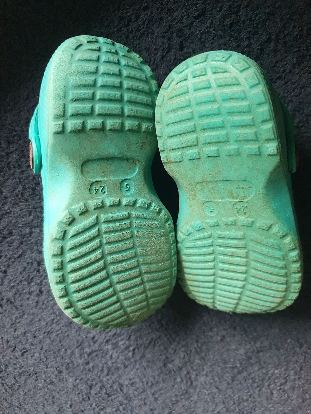 Scarpe per ragazzi: Gartenschuhe, türkis, Grösse 24 – Usato da Zürich venduto da cha_bfl5 2