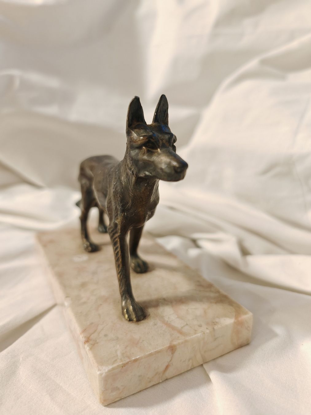Statut chien (Berger Allemand) - Probable bronze sur marbre (Gebraucht ...