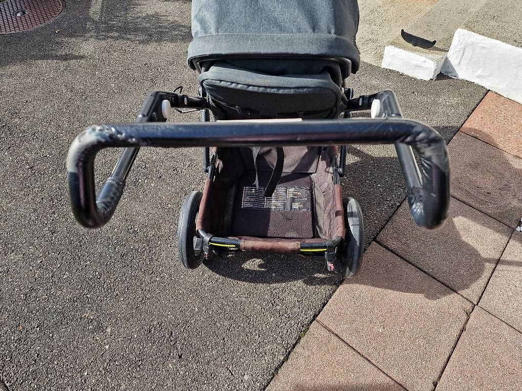 Poussette: Kinderwagen & Autositz mit Station – D'occasion à Udligenswil par imelda.risi 4