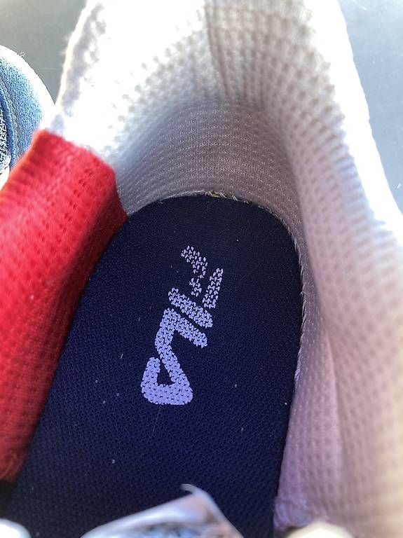 Fila Scarpe per ragazzi: Baskets enfant, taille 33, quasi neuve – Usato da Mathod venduto da ver_nbj9 3