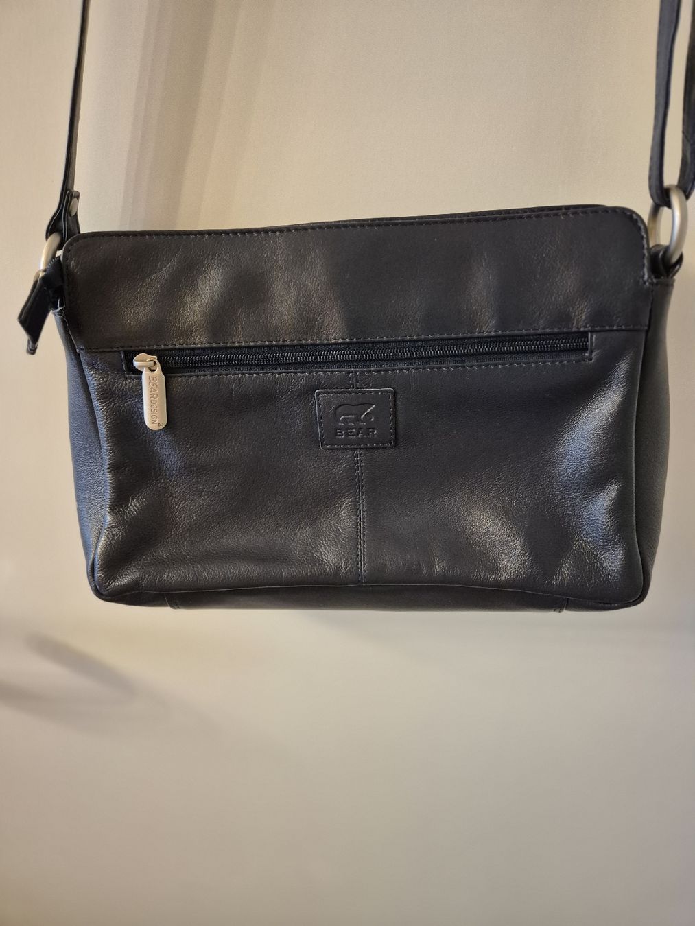 Borse da donna: Lederhandtasche dunkelblau von Bear – Usato da Thalwil venduto da Coco2025