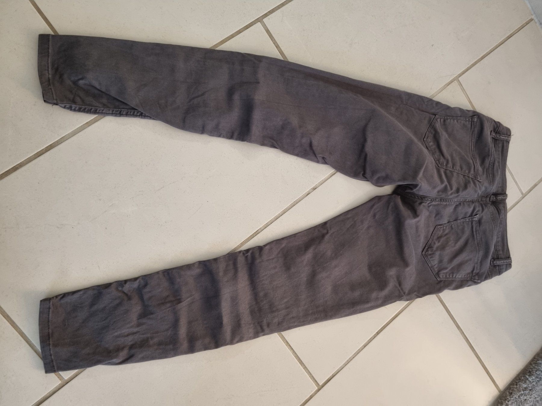 Jeans: Graue Jeans Zero Gr 34 Low-Waist – Nuovo (secondo la descrizione) da Bassersdorf venduto da Sandy456 3
