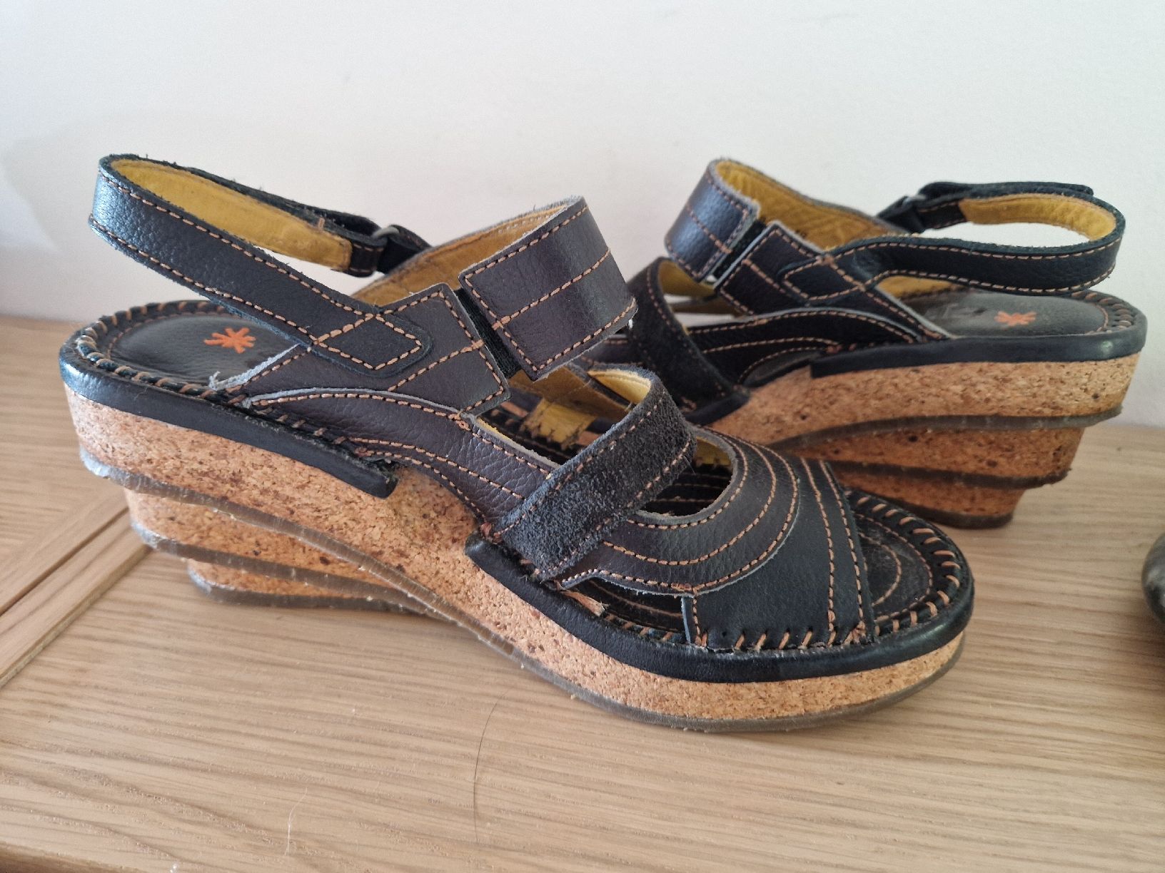 Art Scarpe da donna: Art Sandale schwarz Leder 38 – Usato da Lichtensteig venduto da Cocabana_16 3