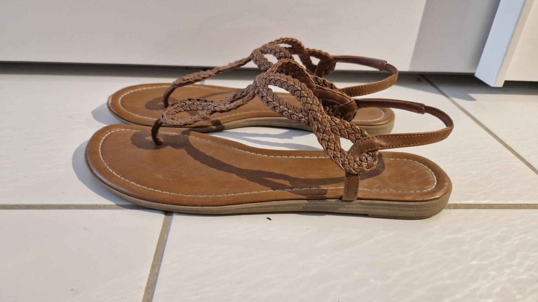 Scarpe da donna: Schuh Flip-Flop Gr 43 – Usato da meisterschwanden venduto da ursm03