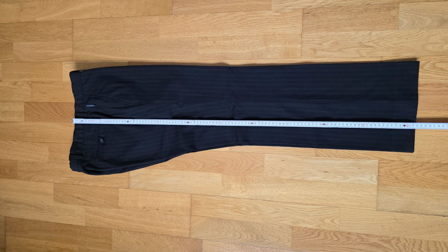 Pantaloni: Hose – Usato da Dübendorf venduto da Jolenia 1