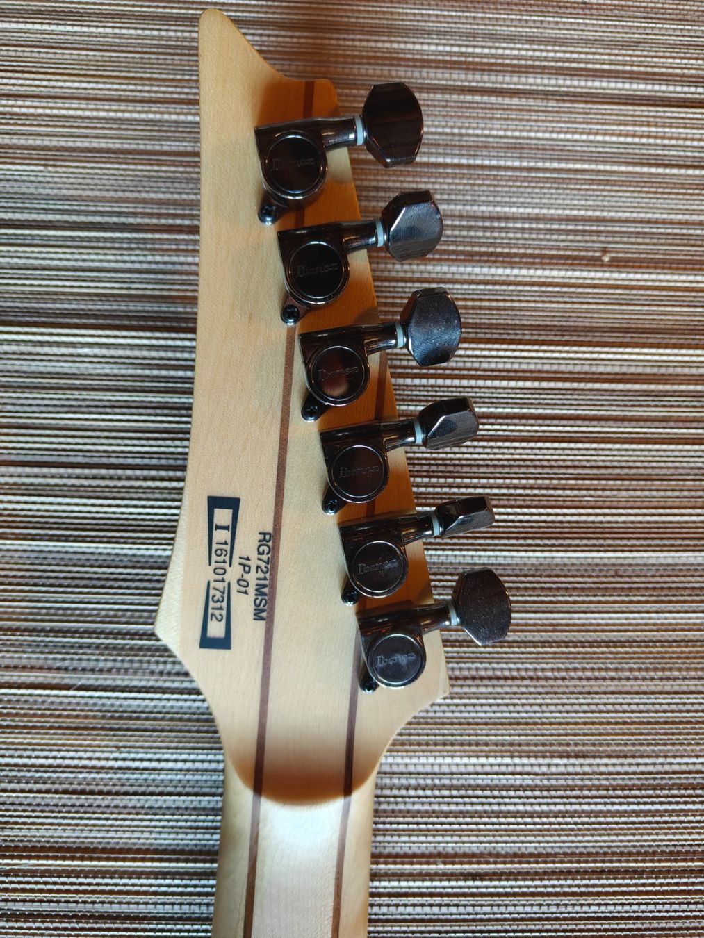 Ibanez Strumenti musicali: Ibanez RG721MSM NTF Premium Natural Flat – Usato da Elgg venduto da Totendio 7