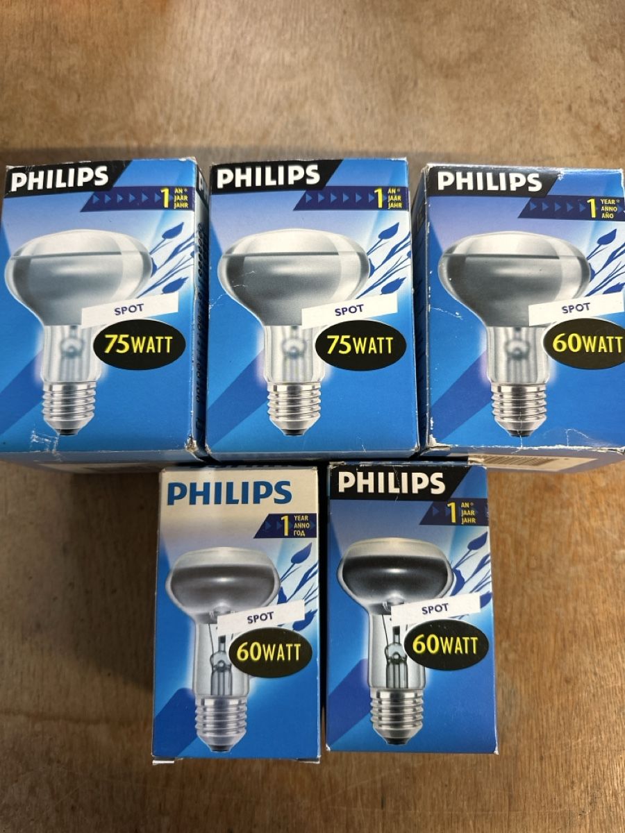 Philips Lampade: Philips Spot E27, Set aus 5 Leuchtmittel – Nuovo (secondo la descrizione) da Baar venduto da Hillsboro 1
