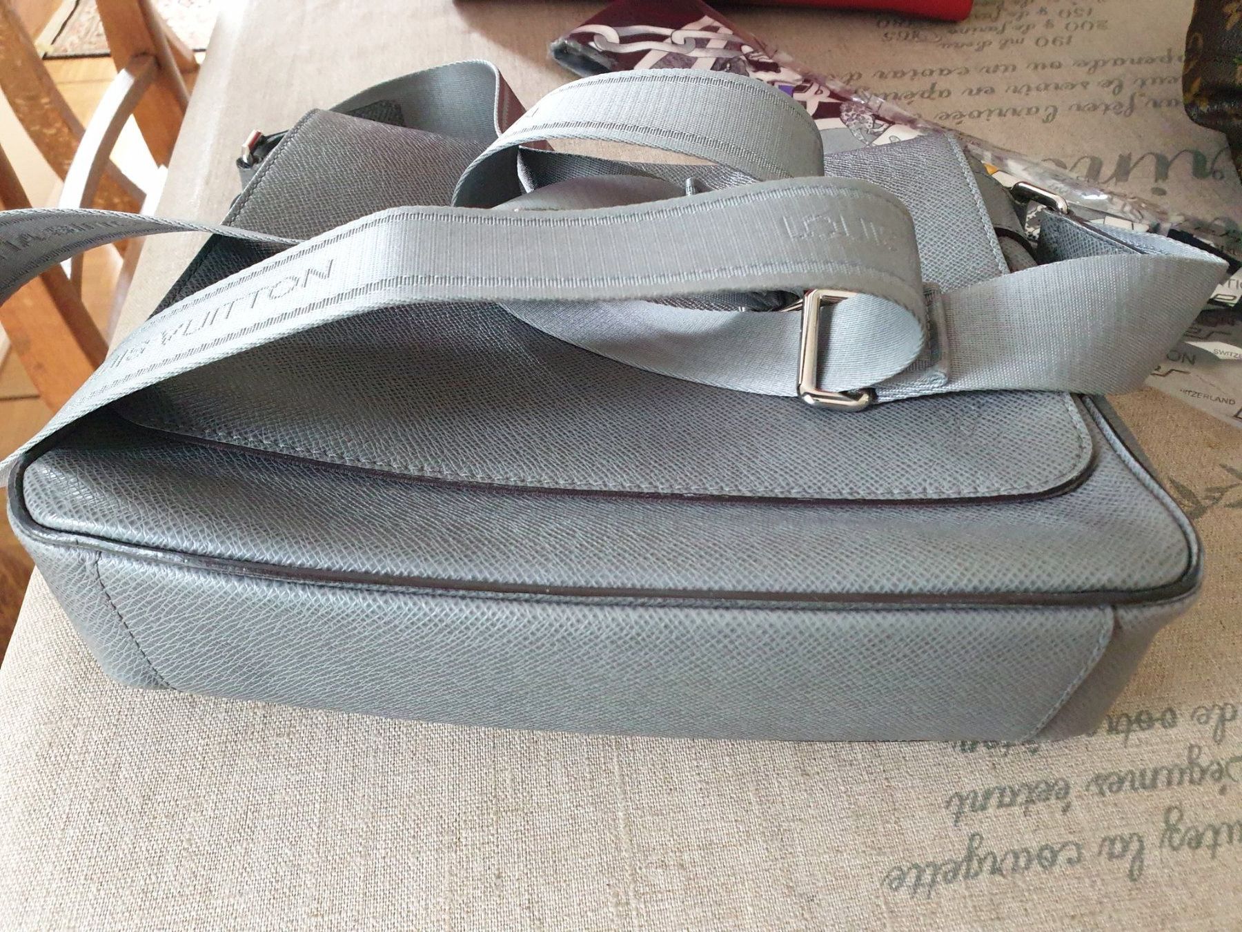 Louis Vuitton Borse: Louis Vuitton Roman PM Taïga glacier – Usato da Bottmingen venduto da sandy_2 2
