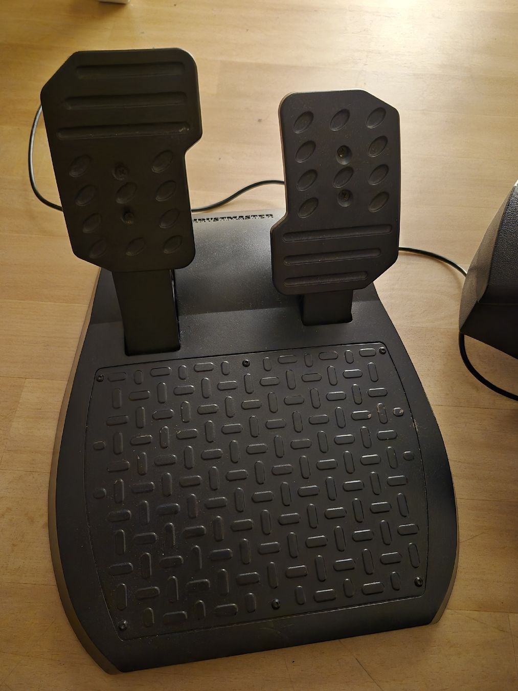 Thrustmaster Controller: PlayStation 3 Lenkrad mit Pedale.  – Usato da Dielsdorf venduto da BARDARRU 2