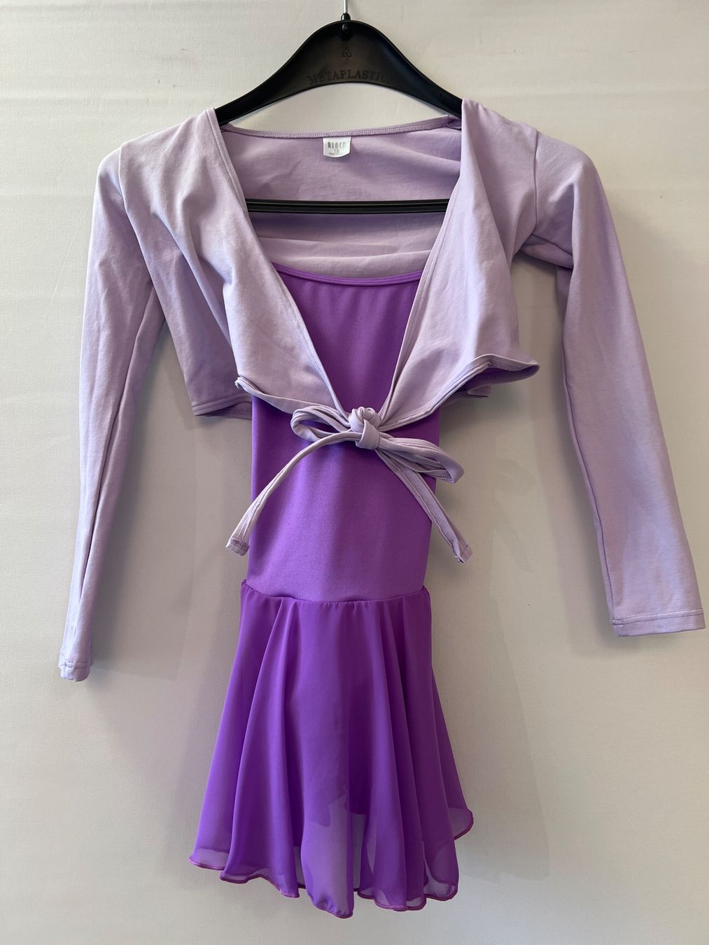 Vestiti & Gonne: Ballettkleid 12J lila mit Jäcklein – Usato da Oberglatt ZH venduto da ble_75jw